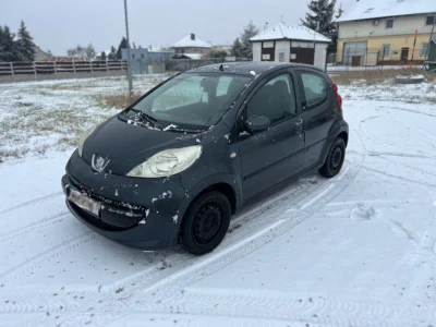 PEUGEOT 107